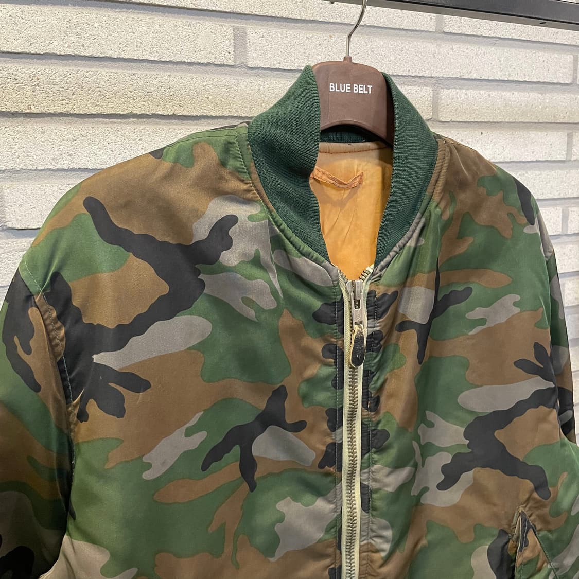 MA-1 항공점퍼 카모 패턴 소매 포켓 디테일 카키 상품이미지4