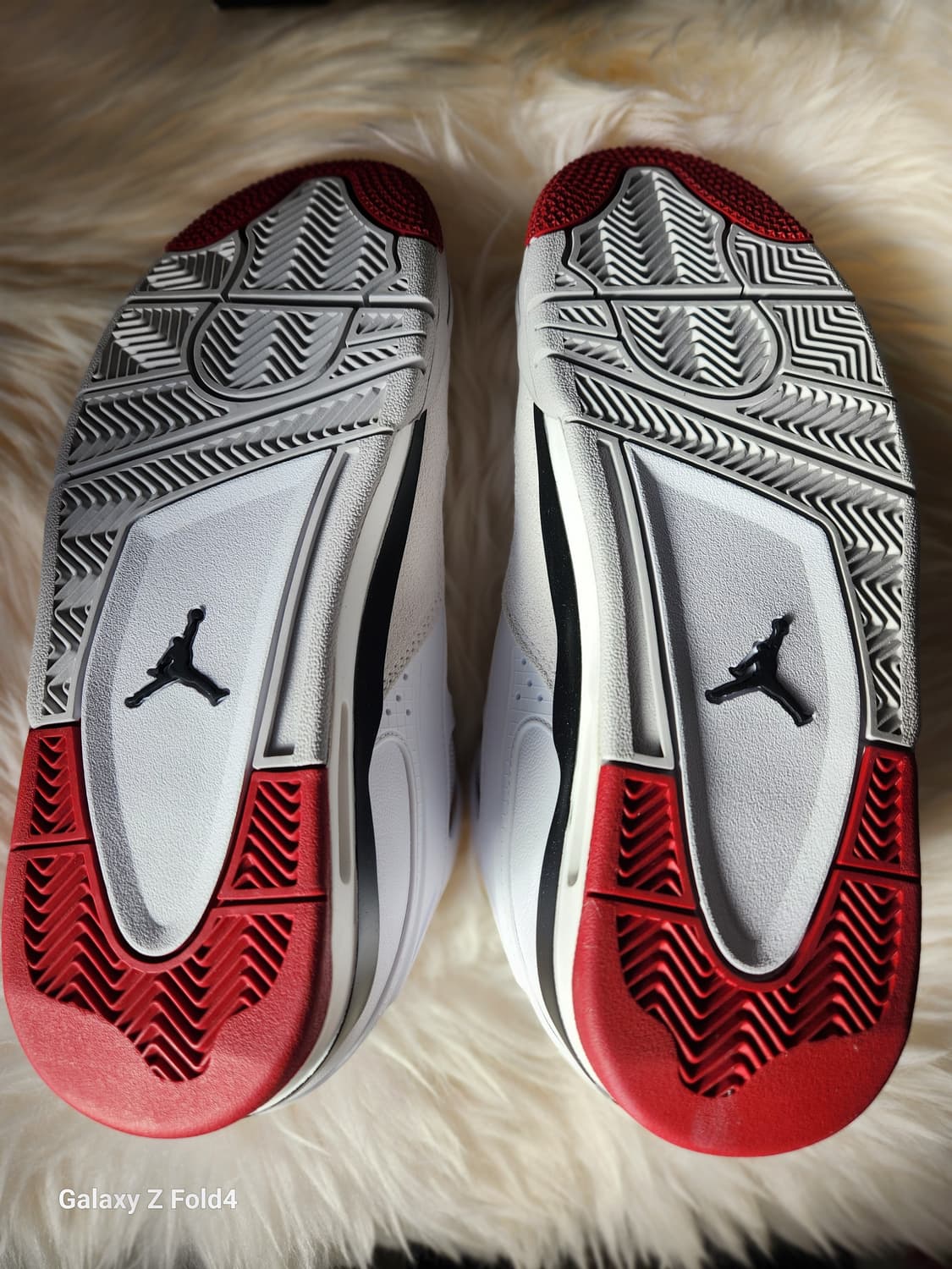 나이키 에어 조던 4 RM 화이트(250mm)새제품판매합니다. 상품이미지6