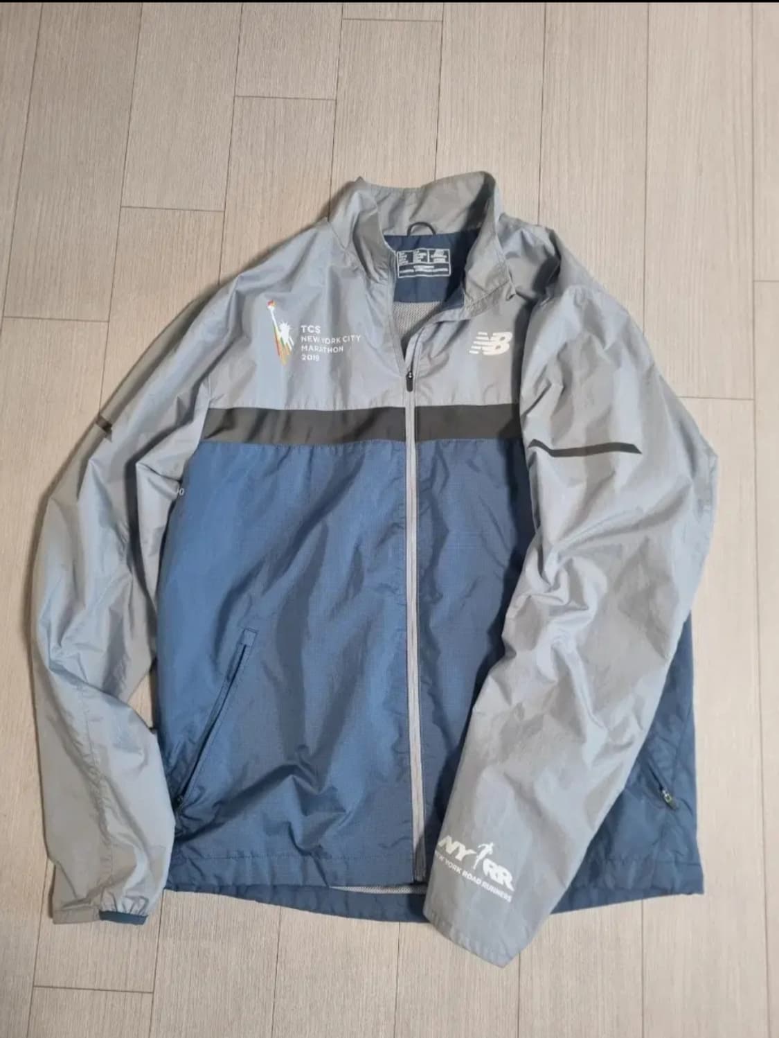 뉴발란스 뉴욕마라톤 바람막이 상품이미지1