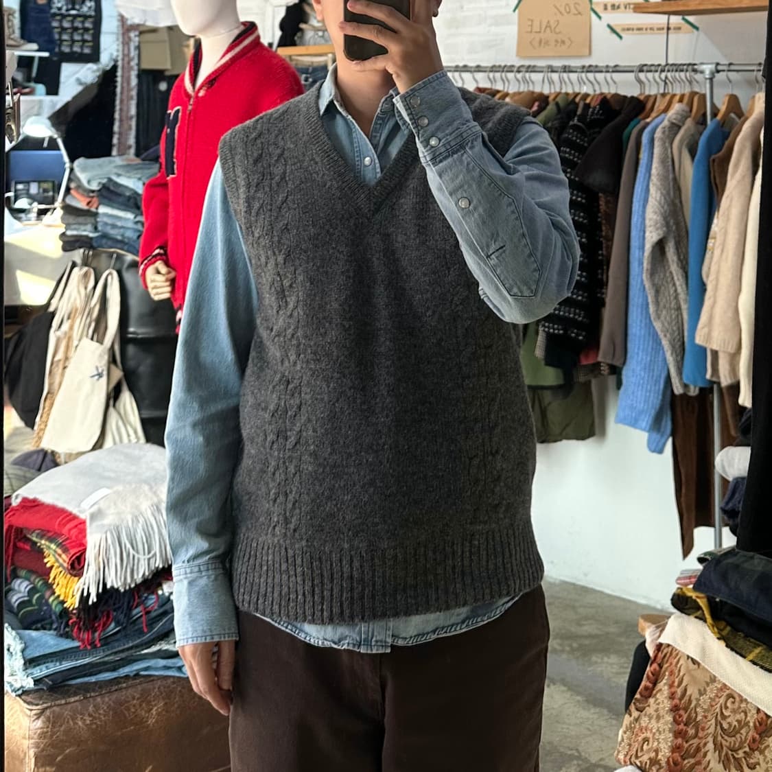 (착용컷) FIONA MACPHAIL 울 니트 베스트 (남성용 100) 상품이미지3