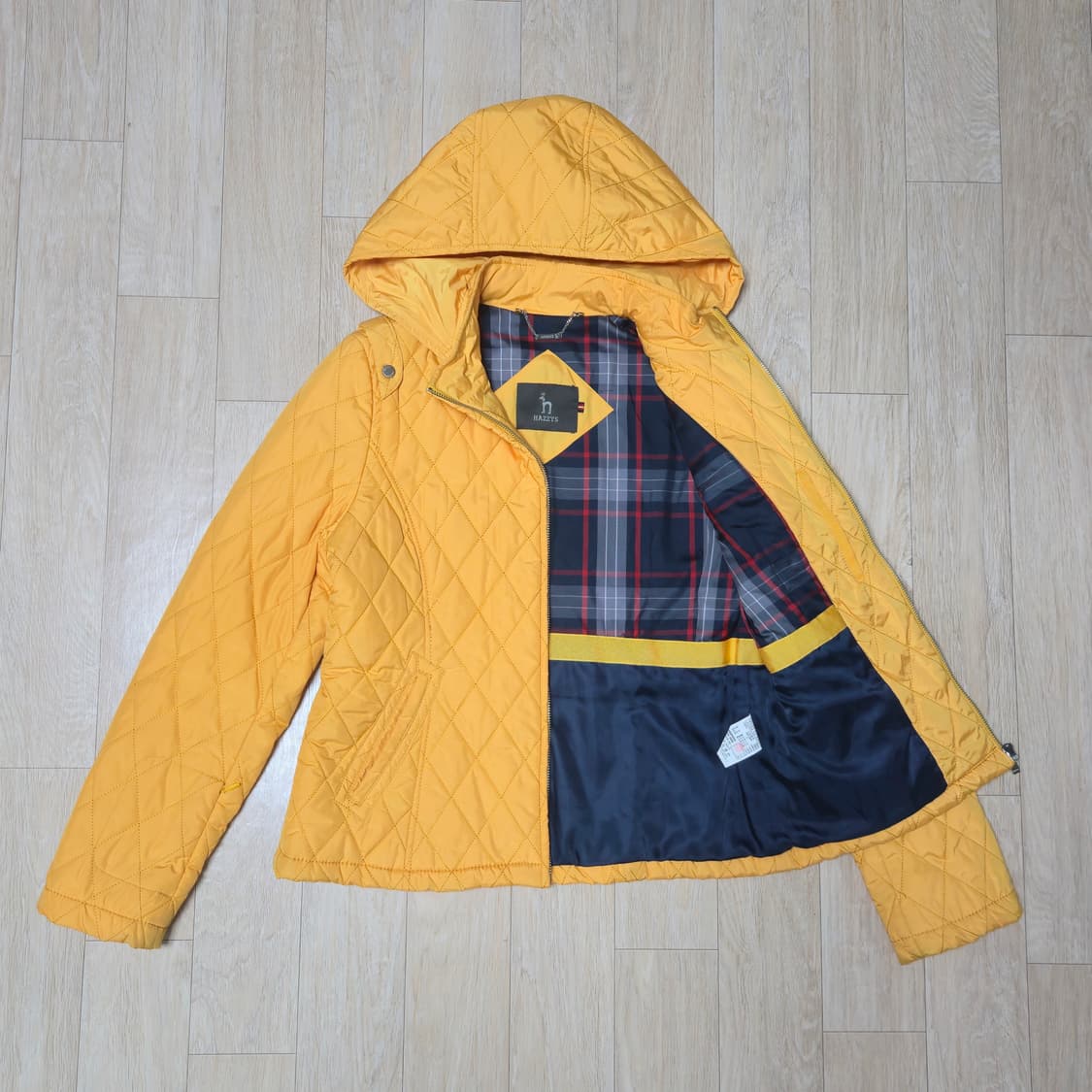 헤지스 퀼팅 후드 자켓 옐로우 상품이미지4