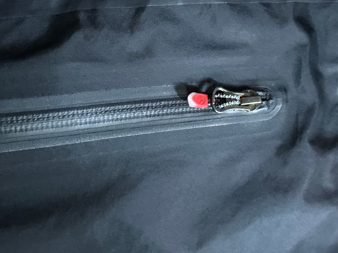 슈프림 x 노스페이스 서밋 시리즈 테이프 심 마운틴 팬츠 블랙  상품이미지9