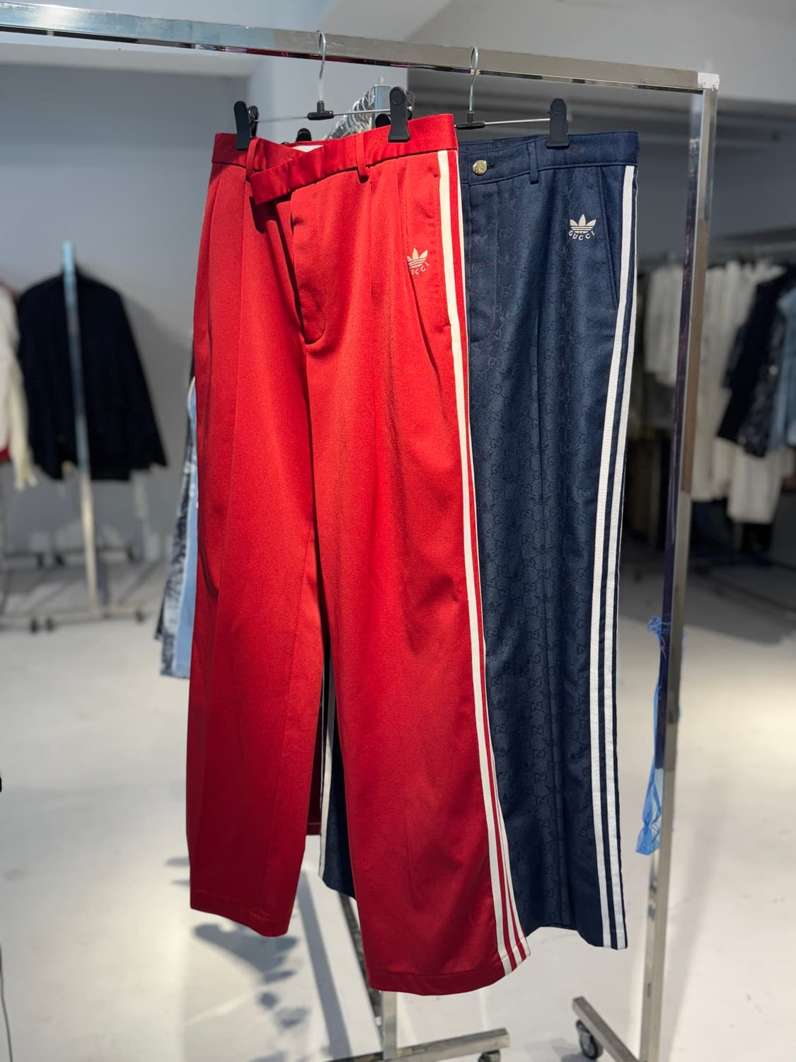 Gucci X Adidas 구찌 아디다스 삼선 트랙팬츠 (Red) 상품이미지1