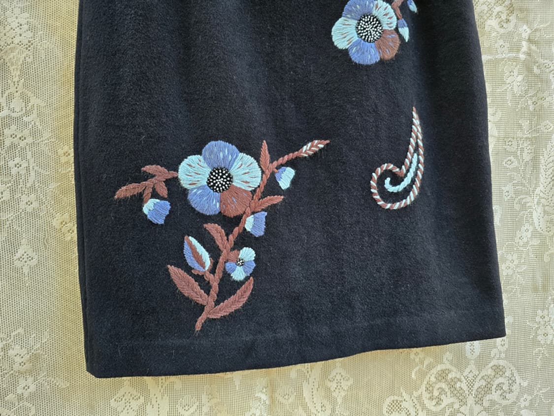 00s 미우미우 자수 울 스커트 (made in italy) 상품이미지3