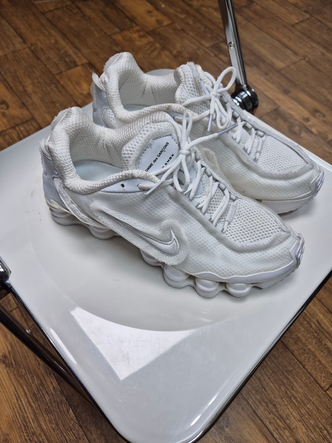 꼼데가르송 나이키 샥스265 상품이미지1