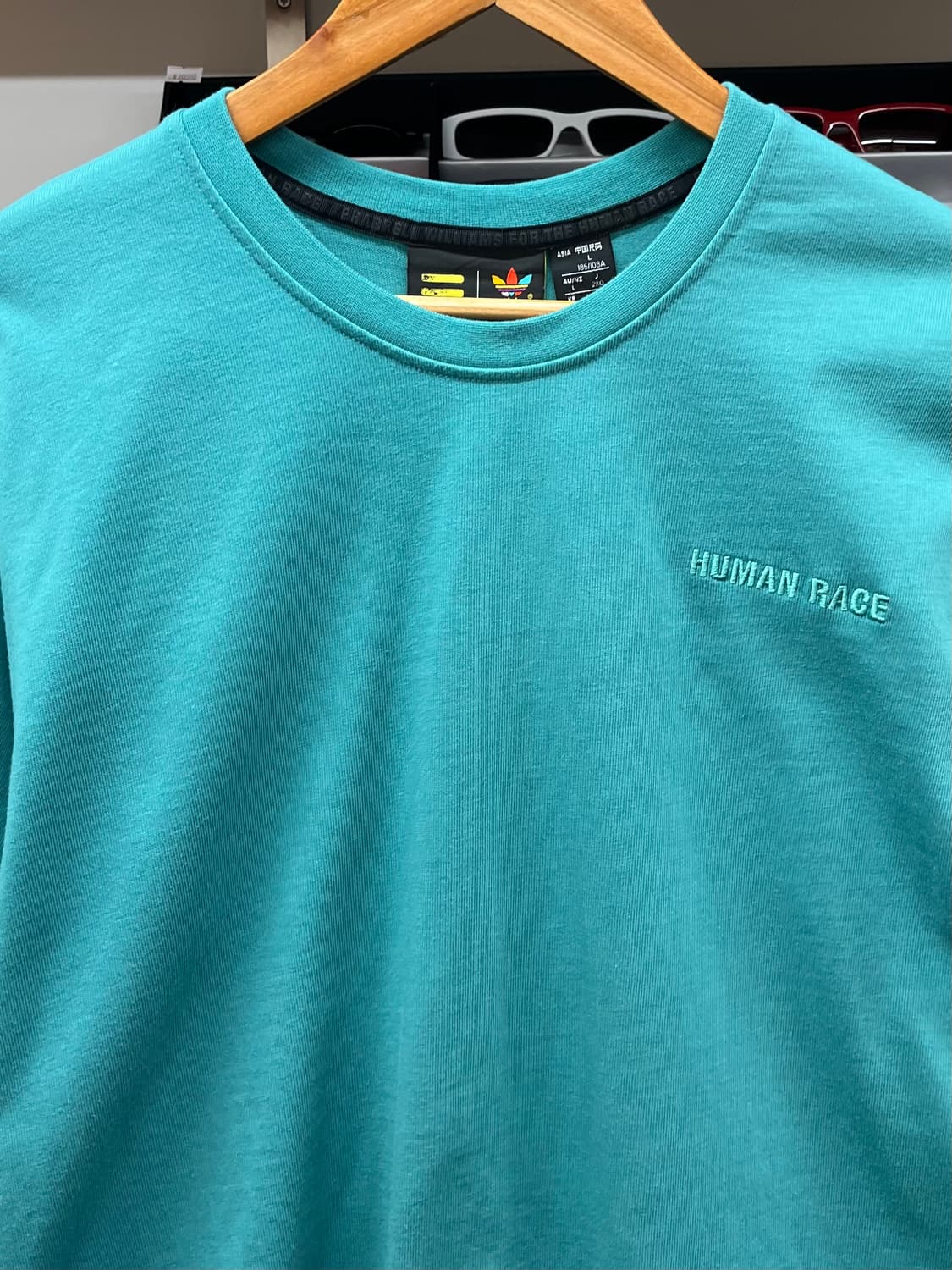 [105] 아디다스 휴먼레이스 반팔티 L 상품이미지2