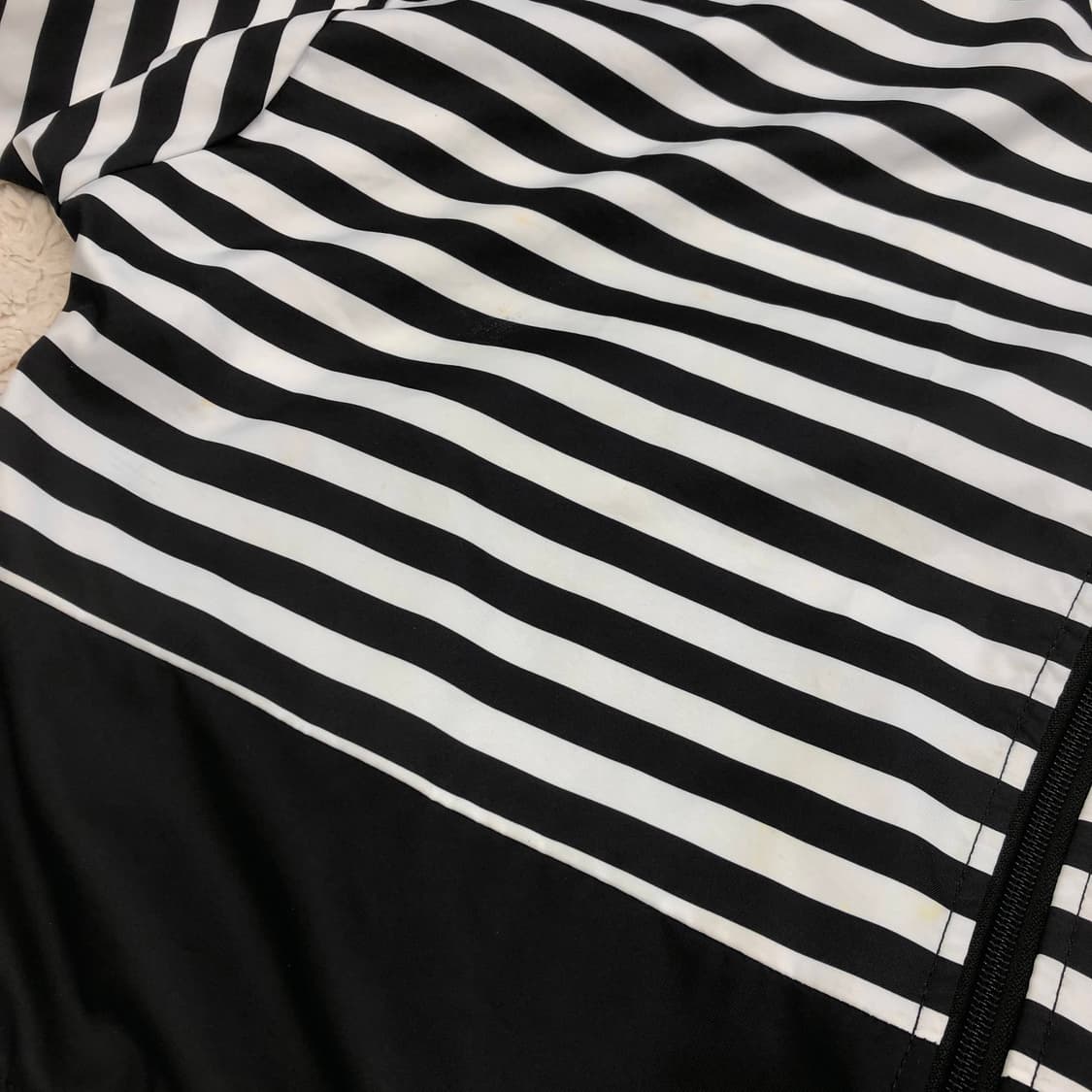 나이키 스트라이프 바람막이 자켓 상품이미지5