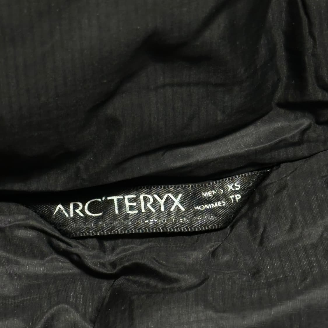 XS 아크테릭스 파이어비 고어텍스 블랙 패딩 상품이미지4