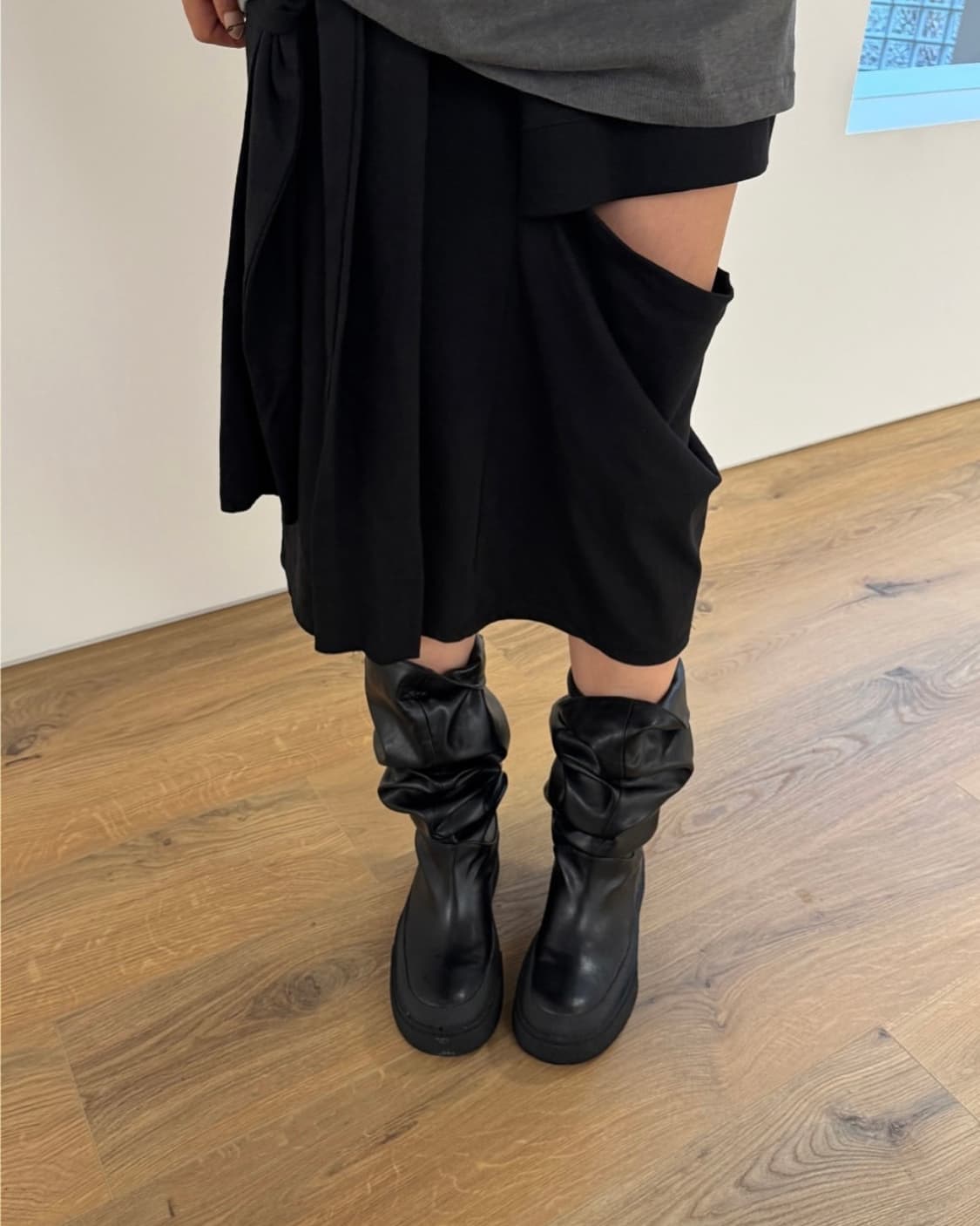 veining 베이닝 컷아웃스트랩미디스커트 상품이미지2