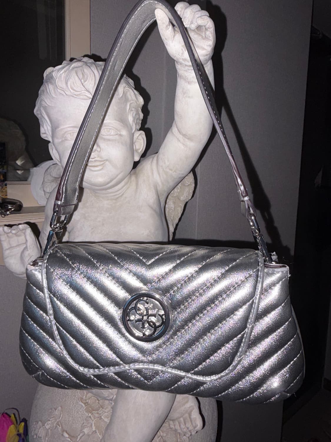 게스 숄더백 상품이미지1