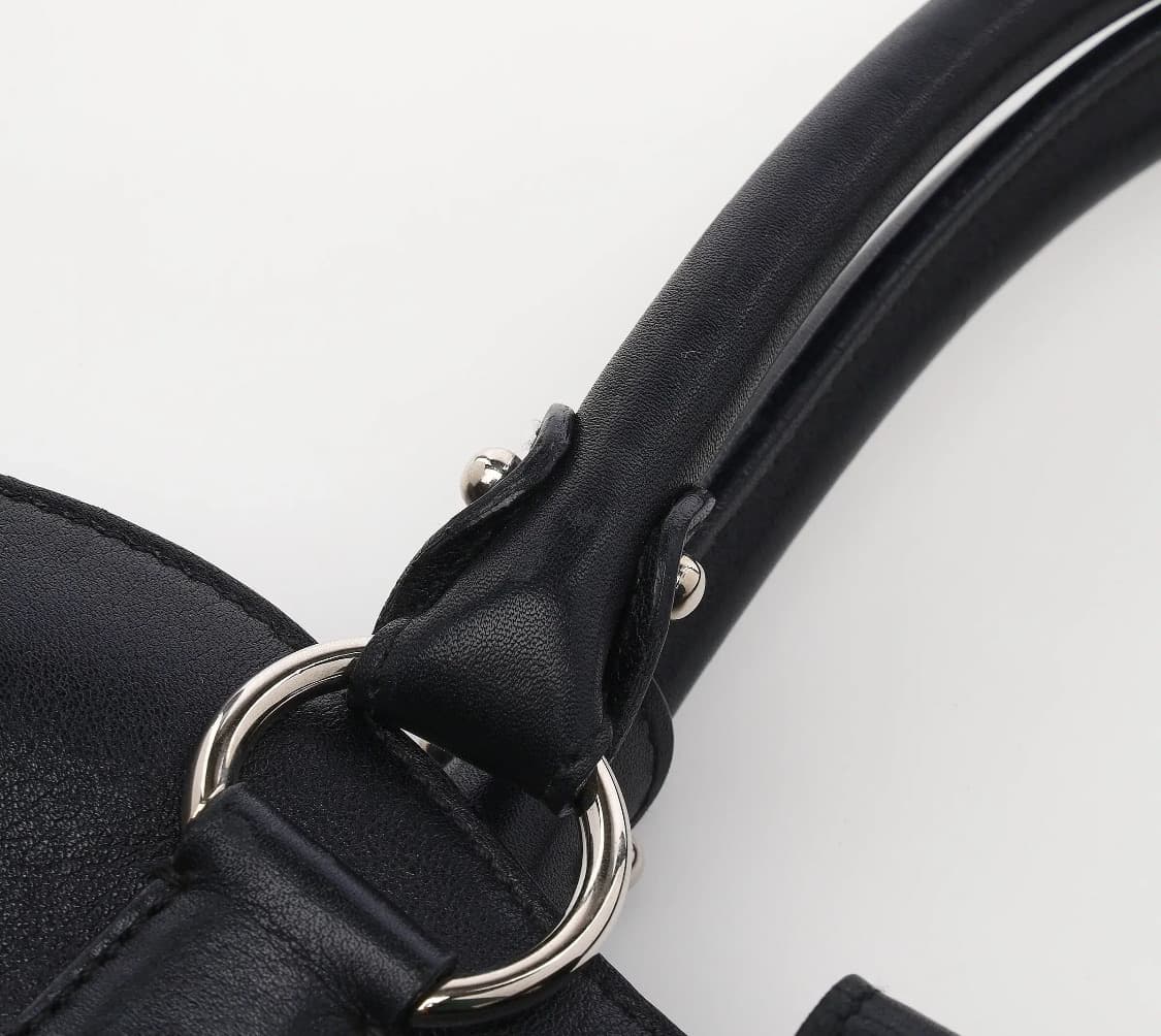 [A급] 페라가모 스웨이드 간치니 숄더백 판매합니다!!! 상품이미지6