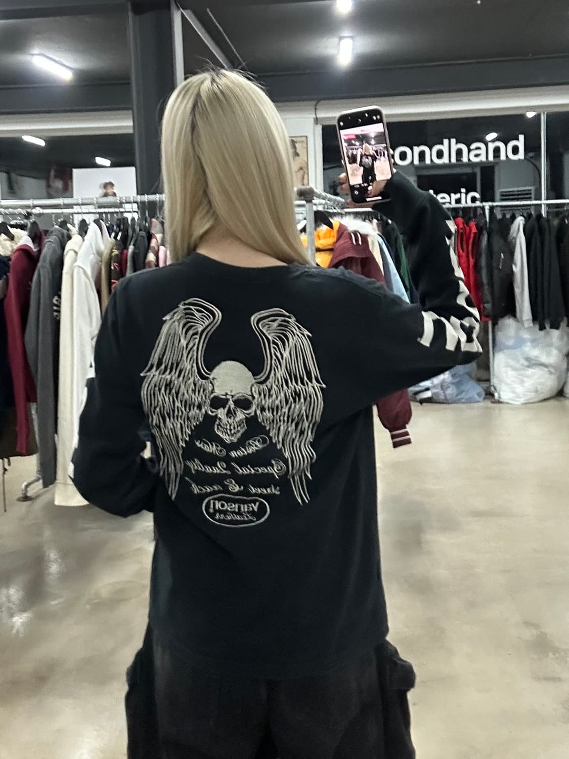 밴슨 블랙 자수 스티치 슬리브 상품이미지3