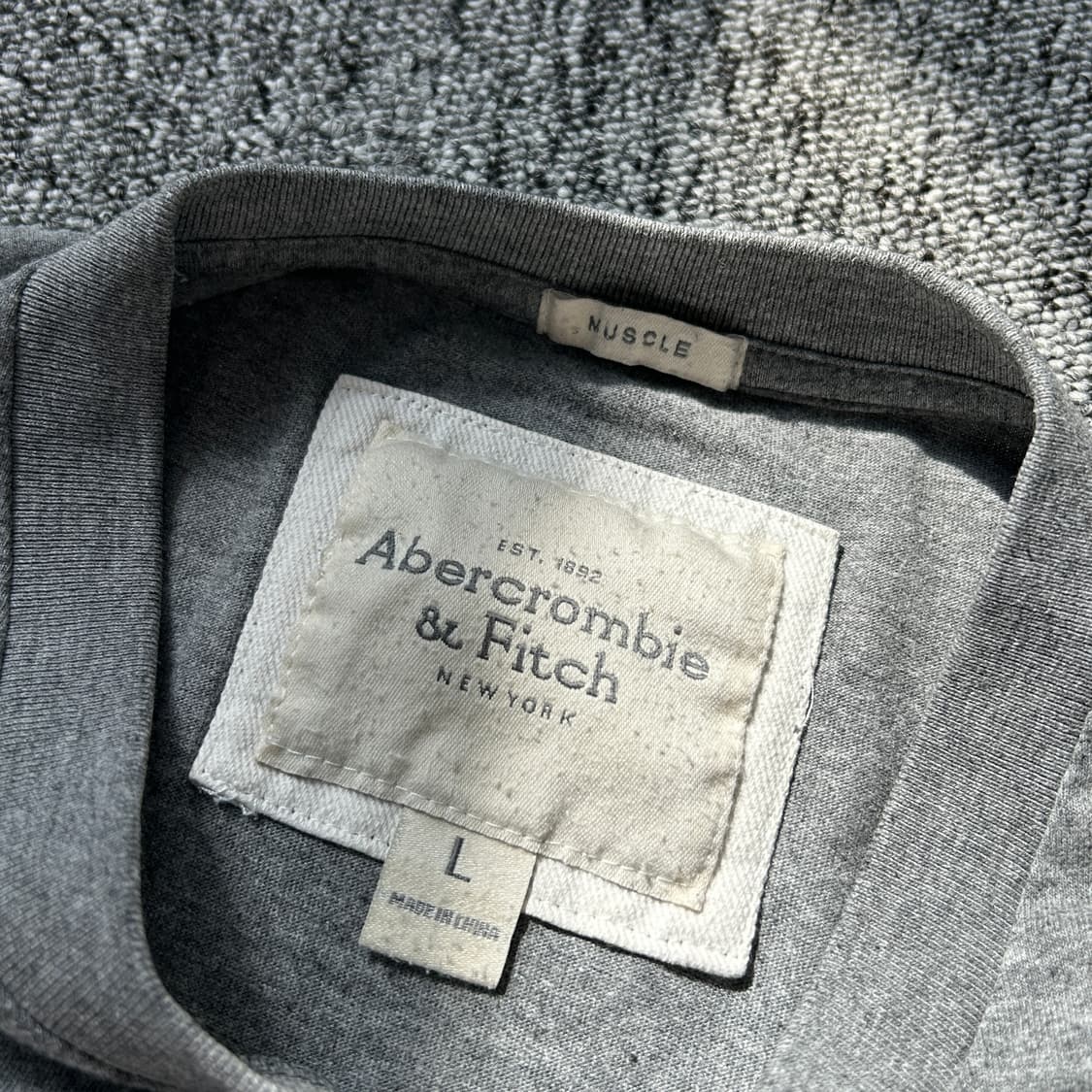 아베크롬비 브이넥 반팔티  상품이미지5