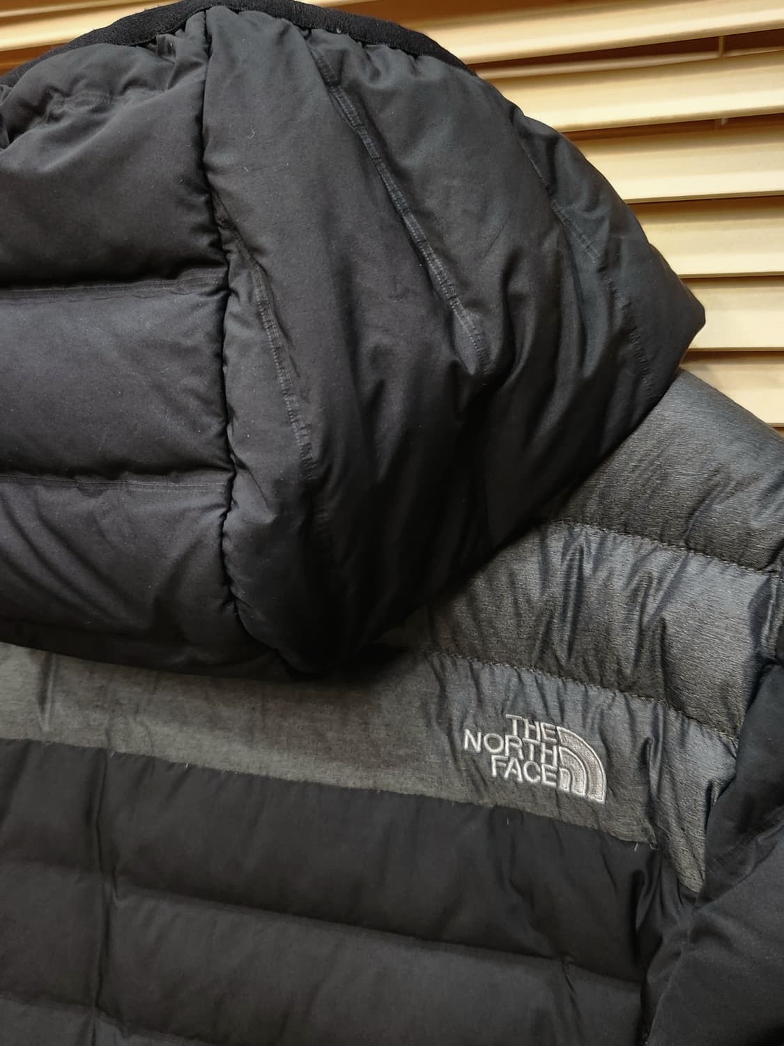 노스페이스 여성 에어큐브 경량패딩55 상품이미지3