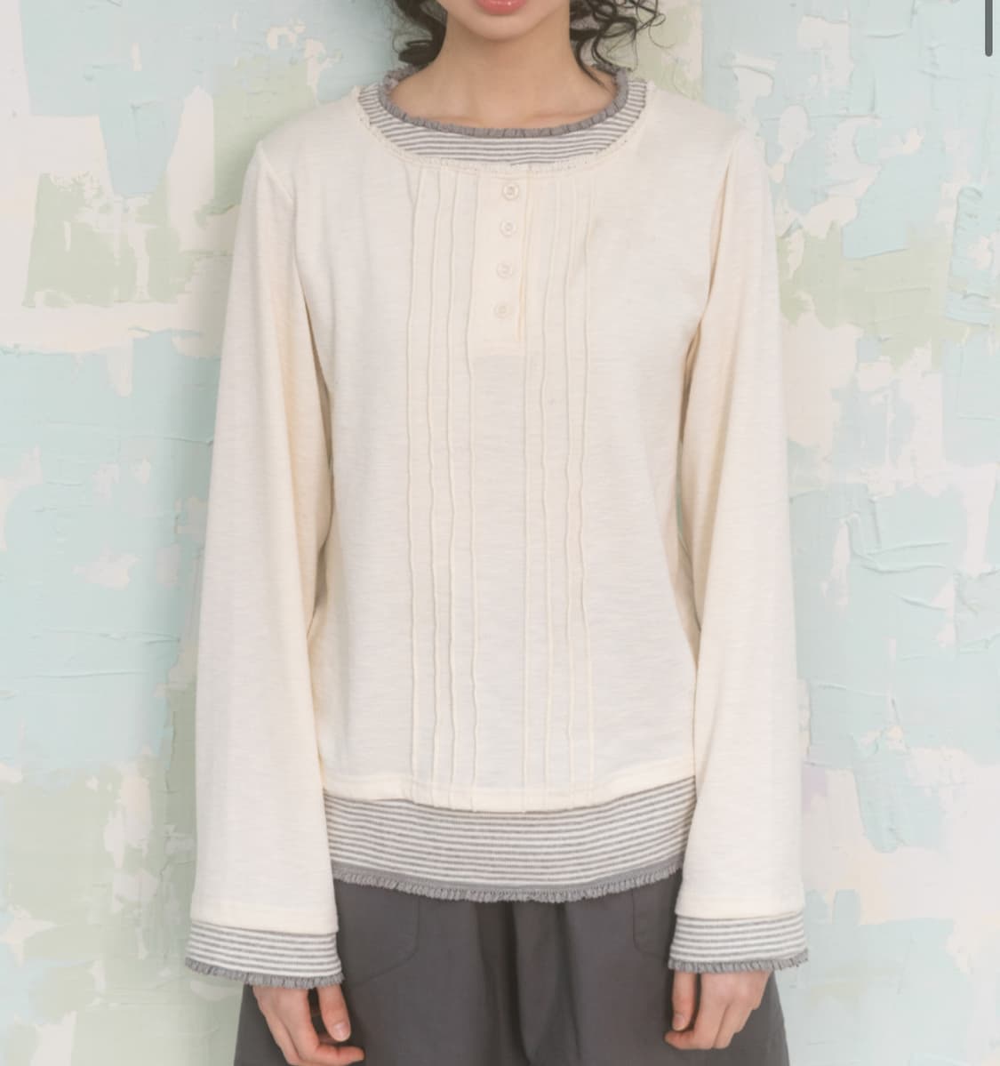 빈티지 레이어드 헨리넥 롱슬리브 아이보리 상품이미지1