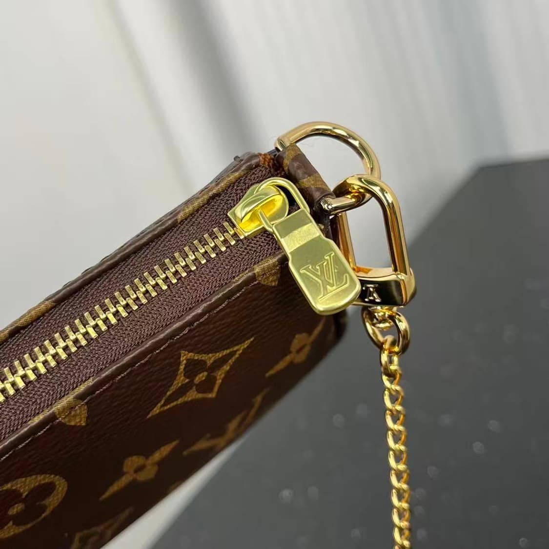 루이비통 미니 포쉐트 악세수아 모노그램 상품이미지5