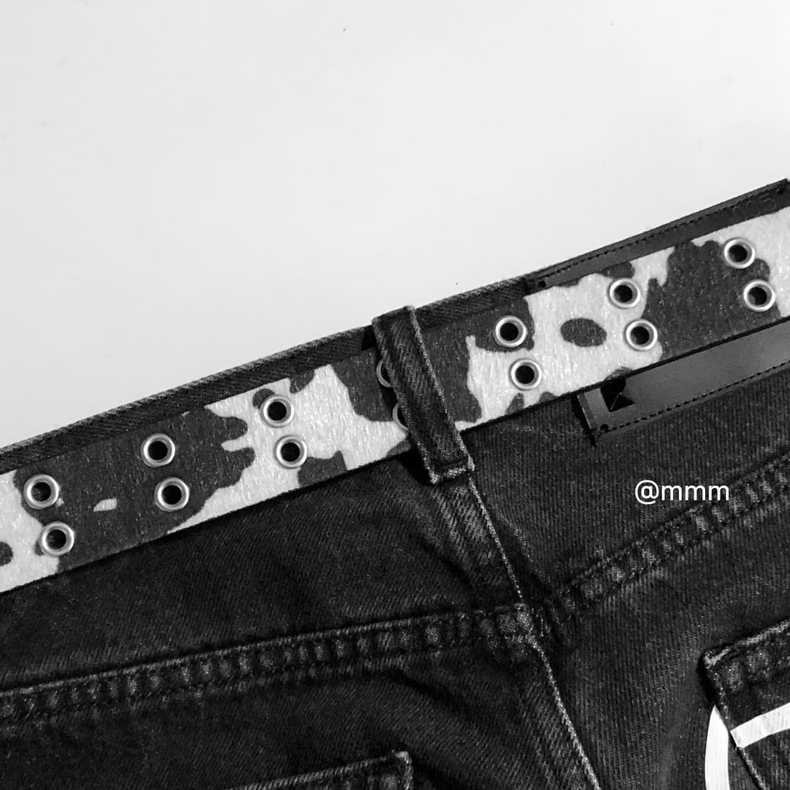 [Unisex] 카우헤어 더블 아일렛 송치 벨트 상품이미지4