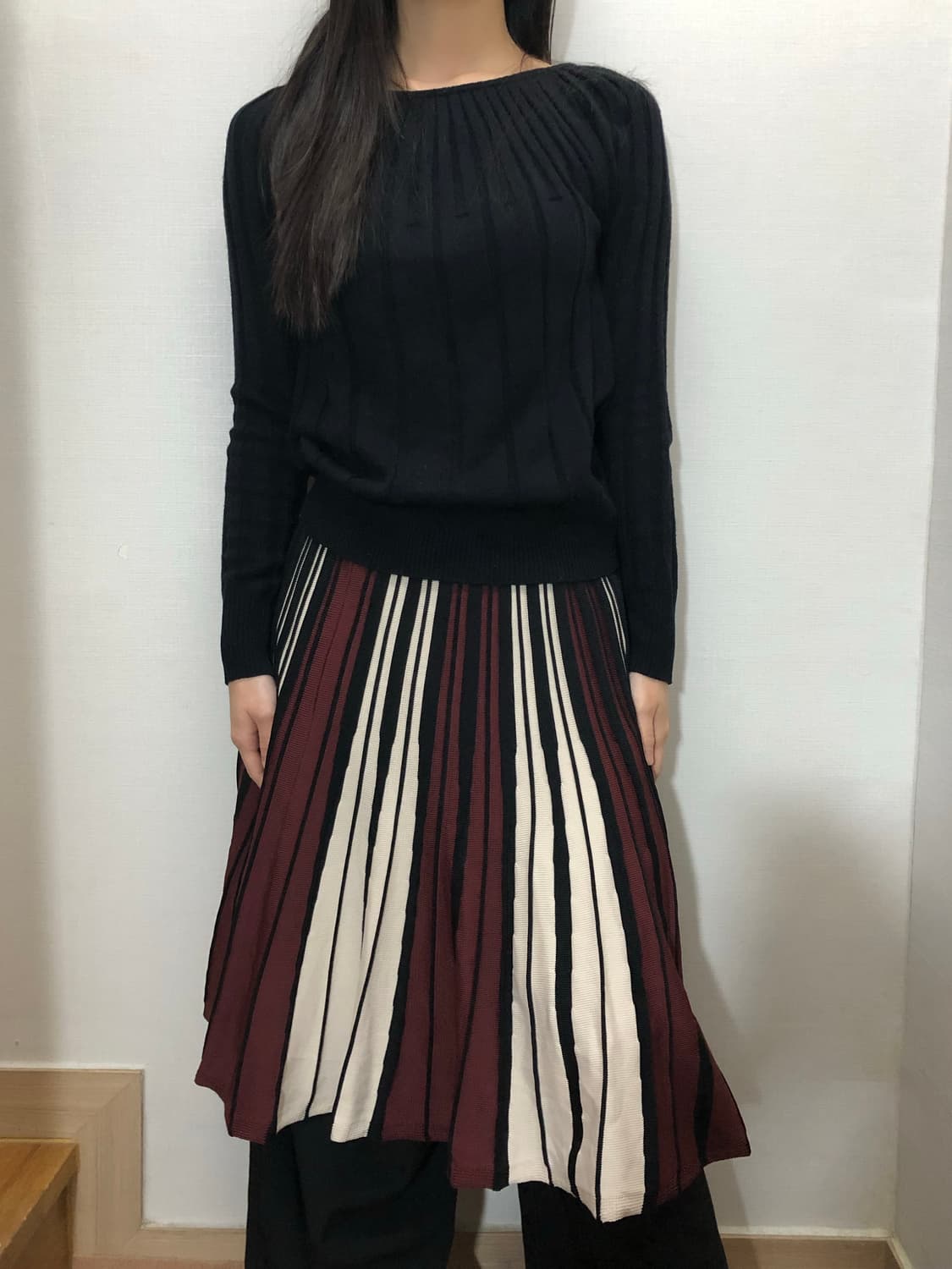 빈티지 블랙 미니멀 니트 상품이미지3