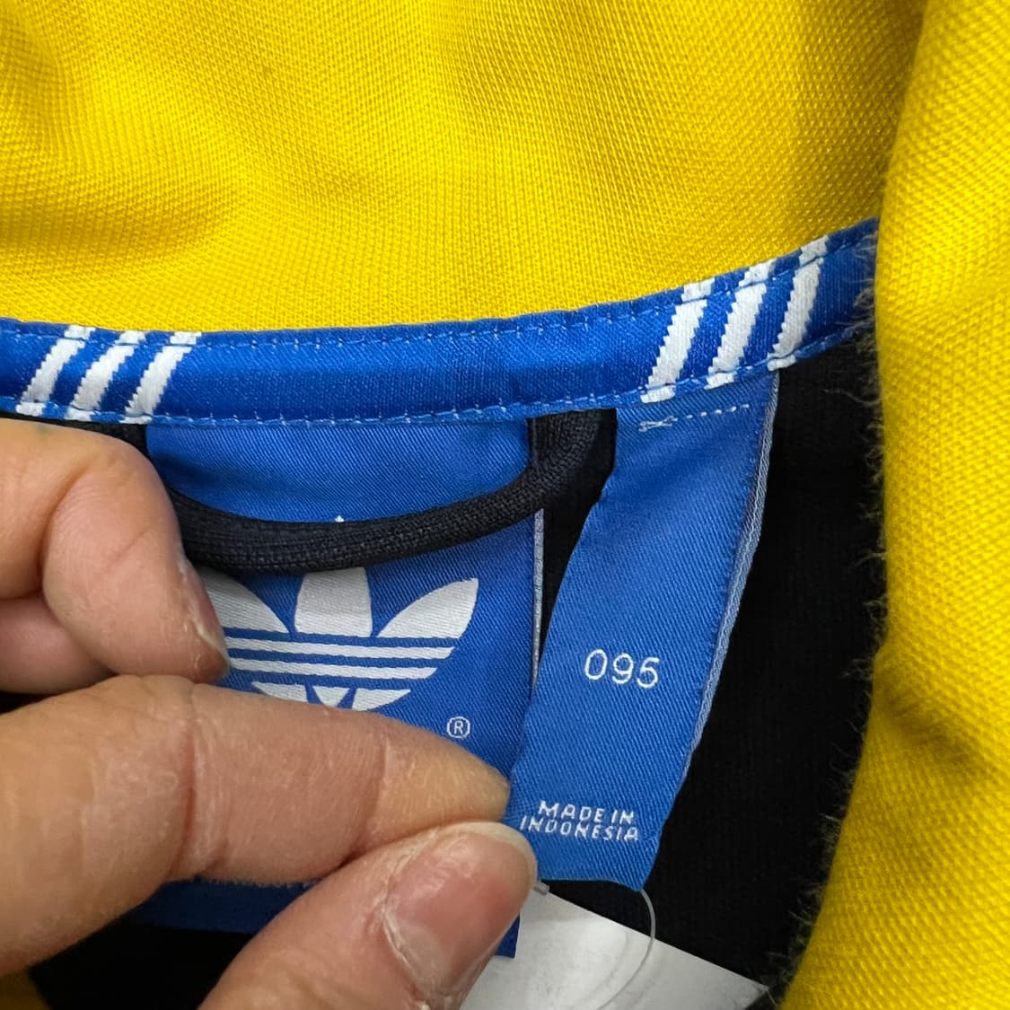 착샷O 아디다스 네이비 옐로우 져지 95 상품이미지2