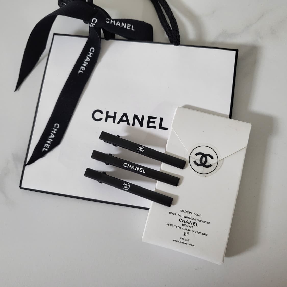 샤넬 헤어핀 3종세트+쇼핑백 상품이미지2