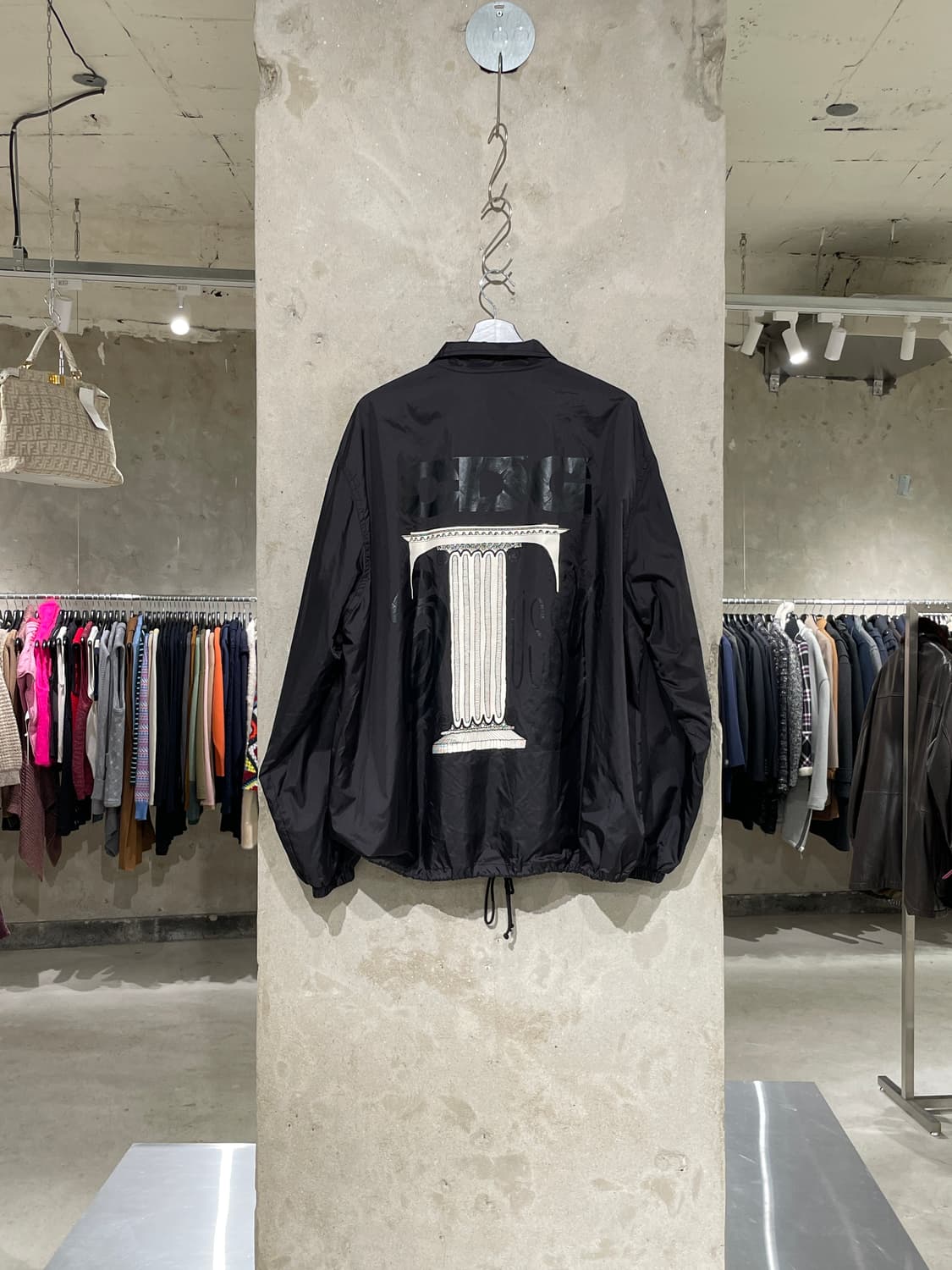 꼼데가르송 x 스투시 블랙 T-그래픽 코치 자켓 상품이미지6