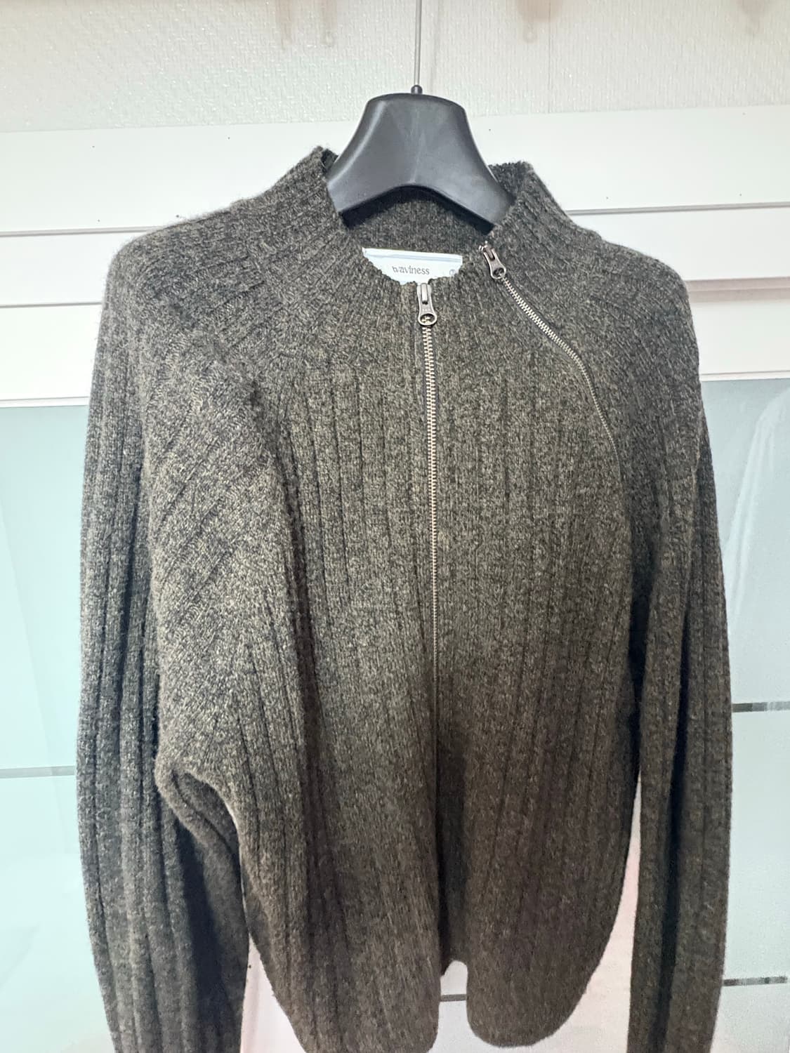 웨이비니스  집업 카키 2사이즈 상품이미지1