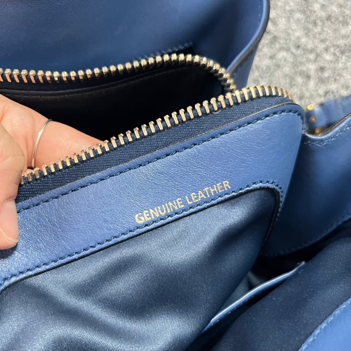 TODS 토즈 가죽 숄더백 크로스백 상품이미지4