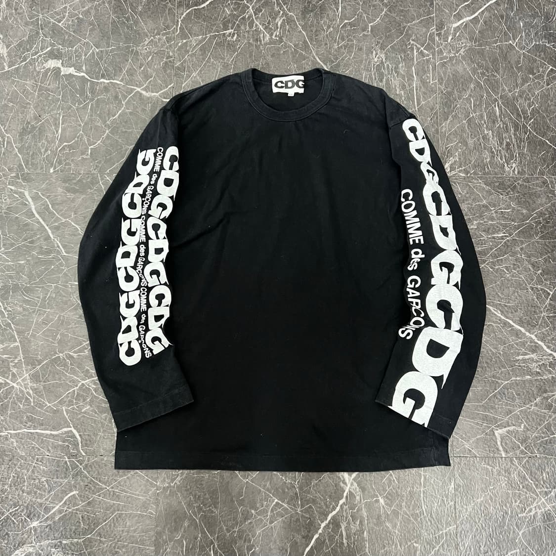 꼼데가르송 CDG 로고 롱슬리브 상품이미지1