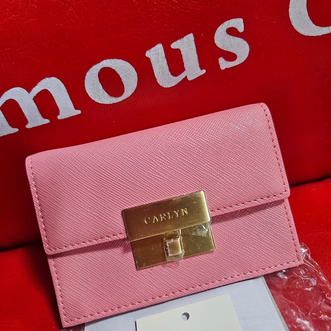 (새상품)칼린(CARLYN) 핑크 가죽 비버 카드지갑 상품이미지1