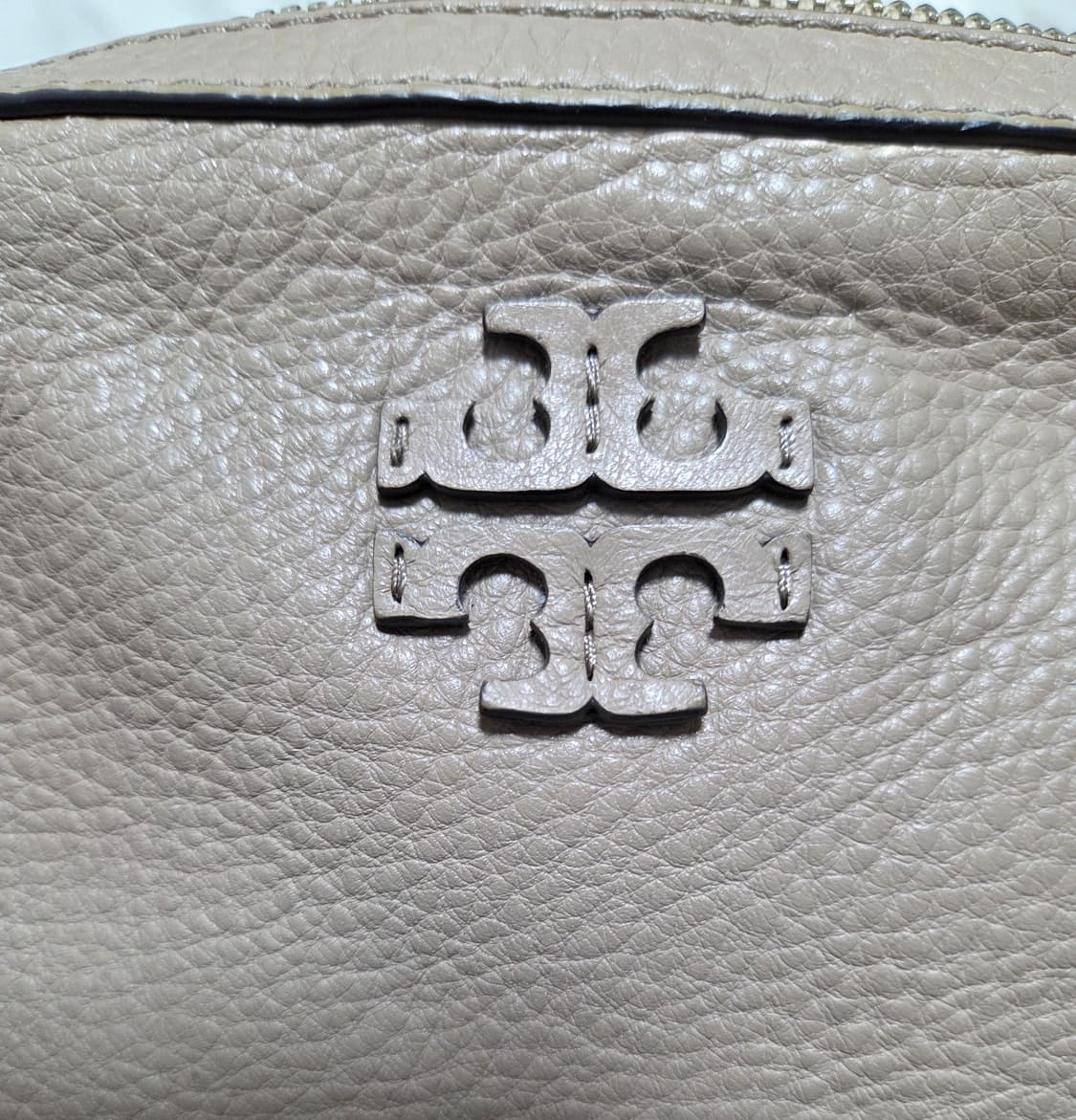 토리버치 카메라백 테슬 크로스백 상품이미지8