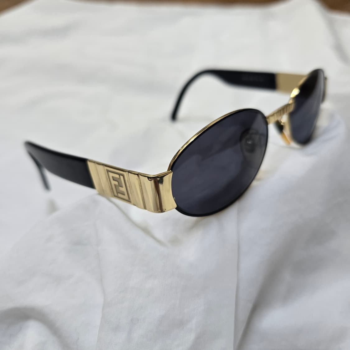 FENDI 펜디 빈티지 선글라스 상품이미지2