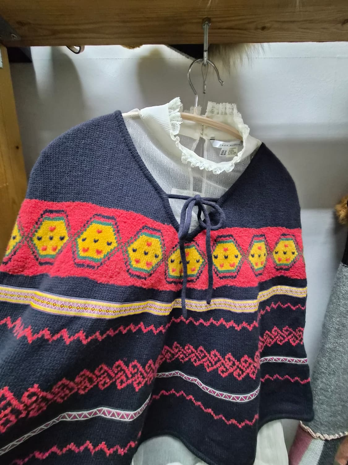 써스데이아일랜드 케이프. 질스튜어트 레이스샤 스커트 상품이미지3