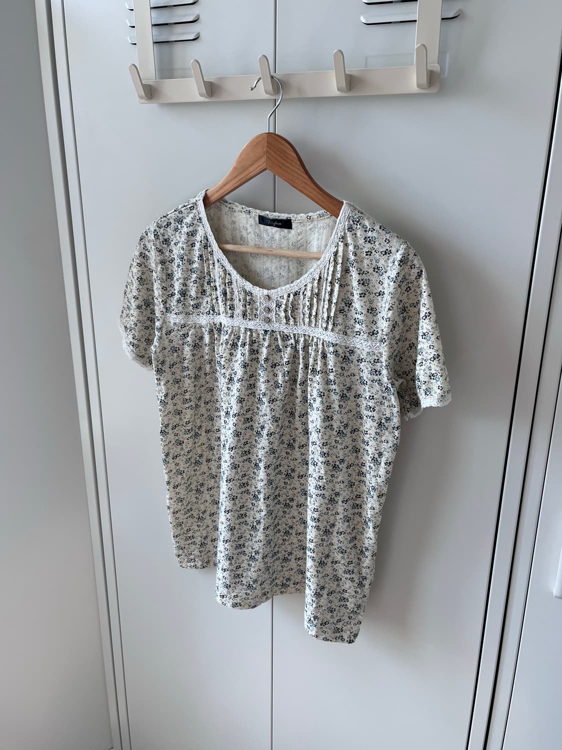 Vintage 잔꽃 단추 레이스 반팔티 상품이미지2