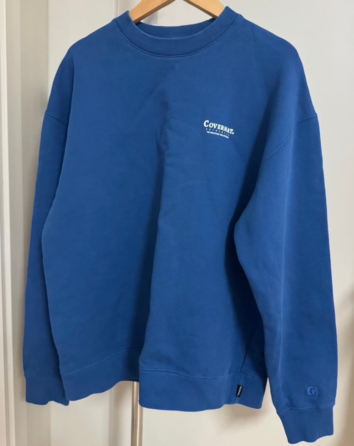 커버낫 블루 맨투맨 상품이미지1