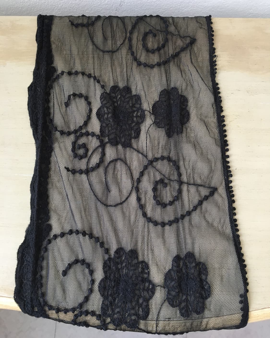 embroidery pattern point scarf 상품이미지3
