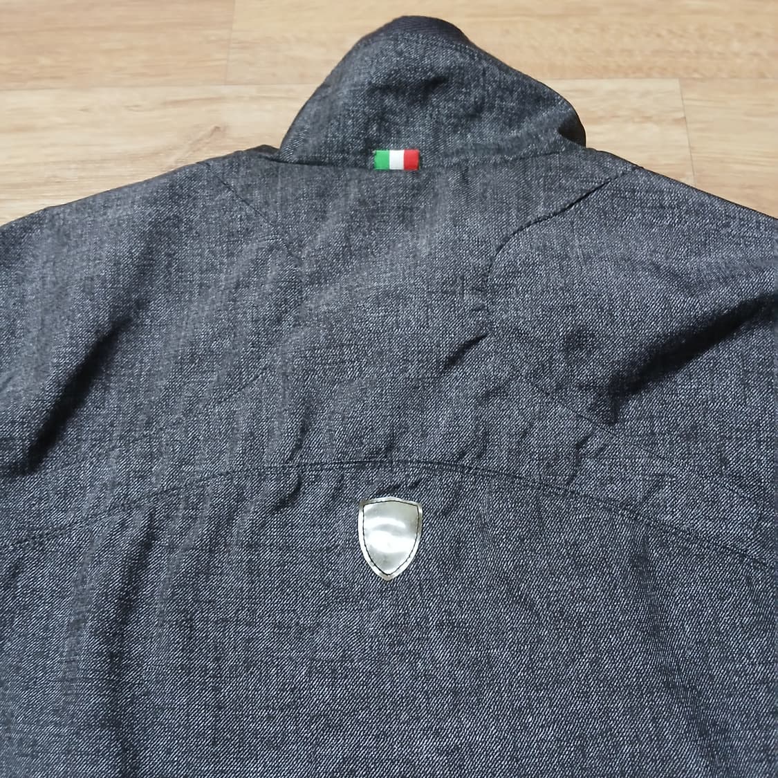 PUMA Ferrari 퓨마 페라리 콜라보 바람막이 자켓 상품이미지9