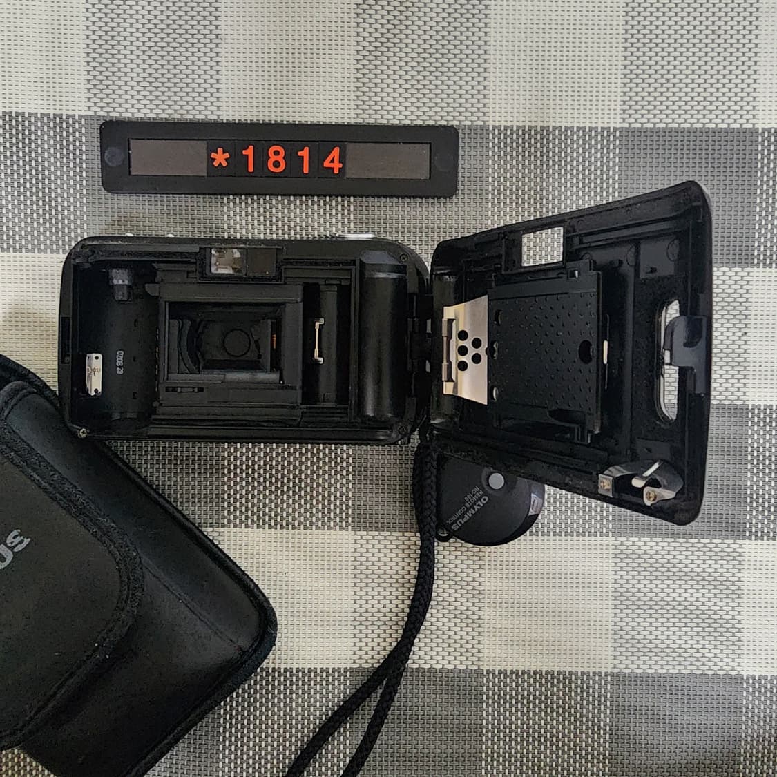 올림푸스 뮤 1 블랙바디 필름카메라 리모컨 파우치포함 상품이미지6