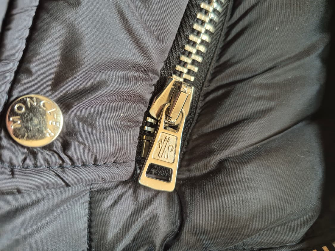 몽클레어다운자켓 상품이미지4