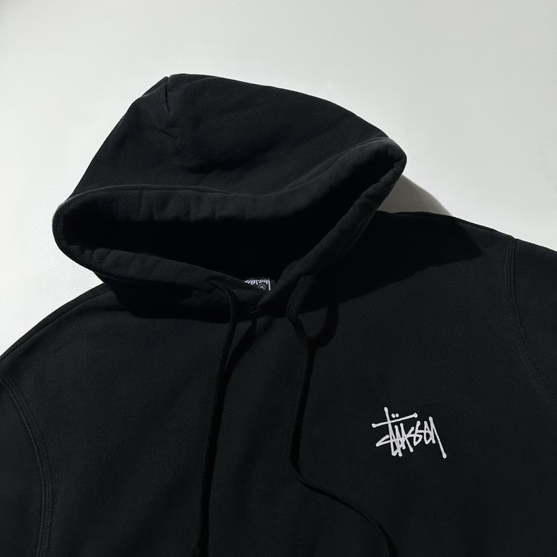 스투시 재팬 스탁로고 후드 블랙 상품이미지3