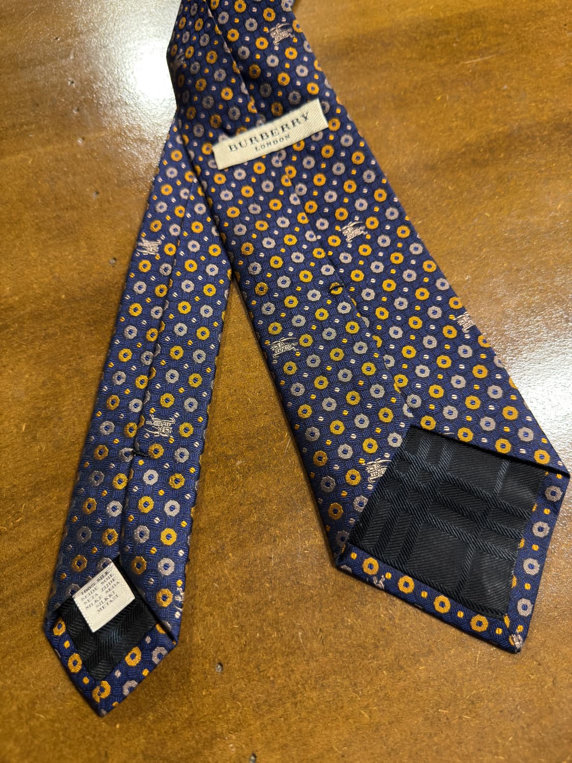 Burberry Ties 상품이미지3