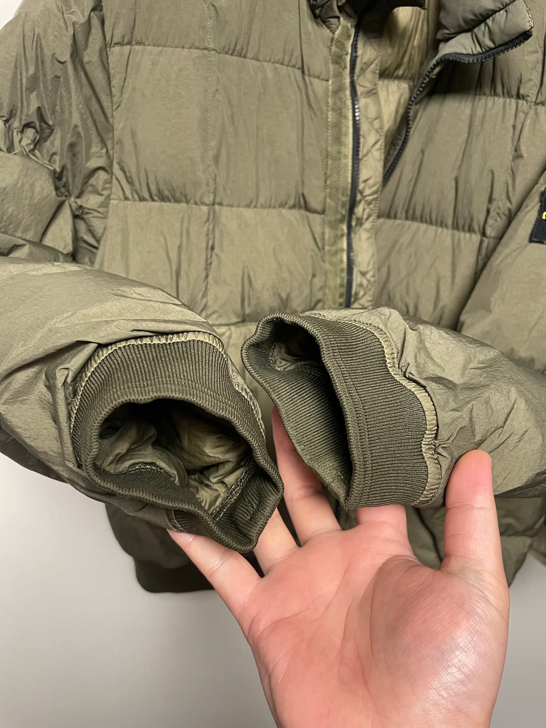 스톤아일랜드 크링클랩스 카키 xxl 팝니다 상품이미지3