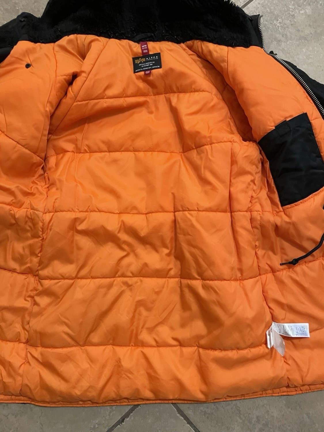 알파 인더스트리 N-3B 파카 상품이미지5