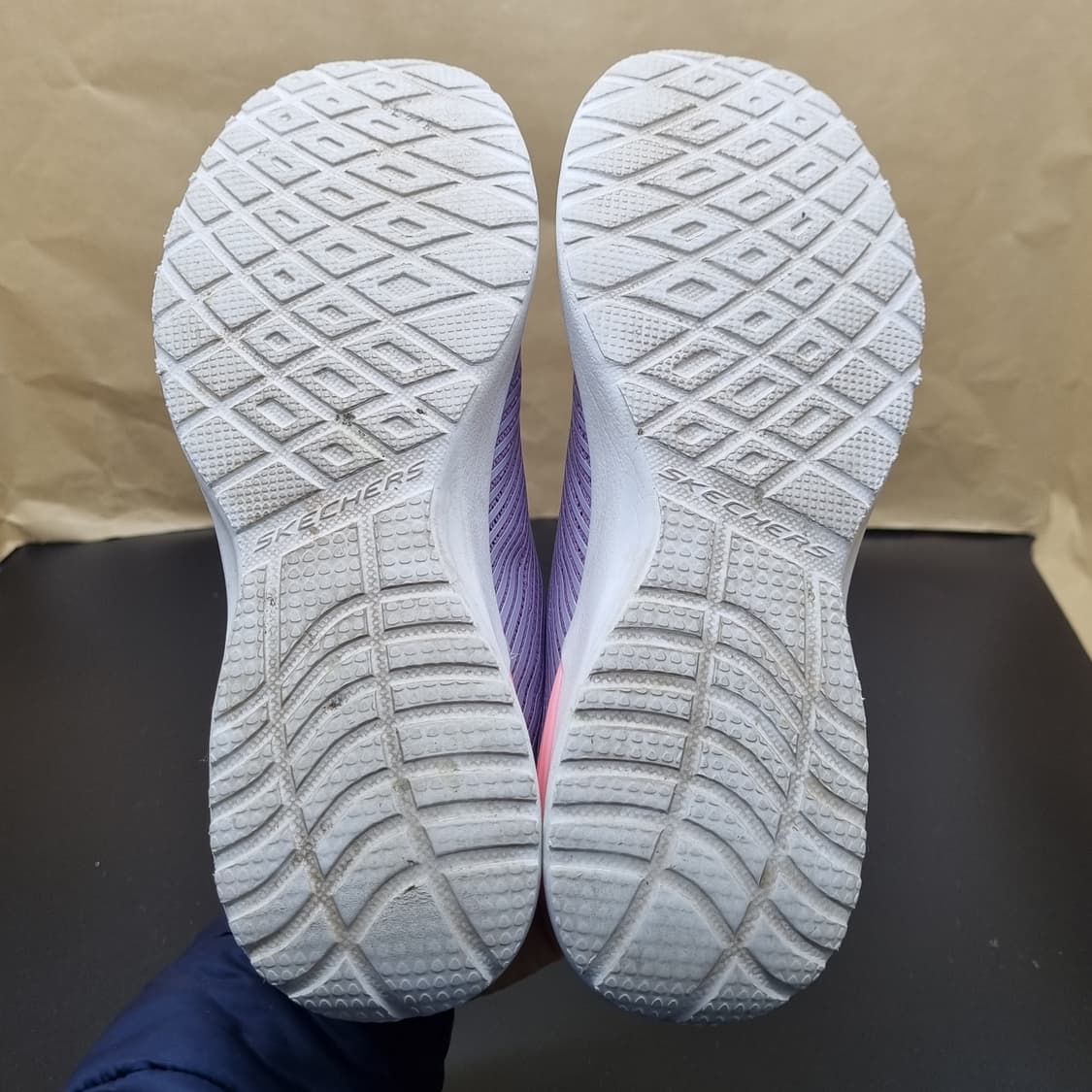 스케쳐스 다이너마이트 여성운동화230  상품이미지3