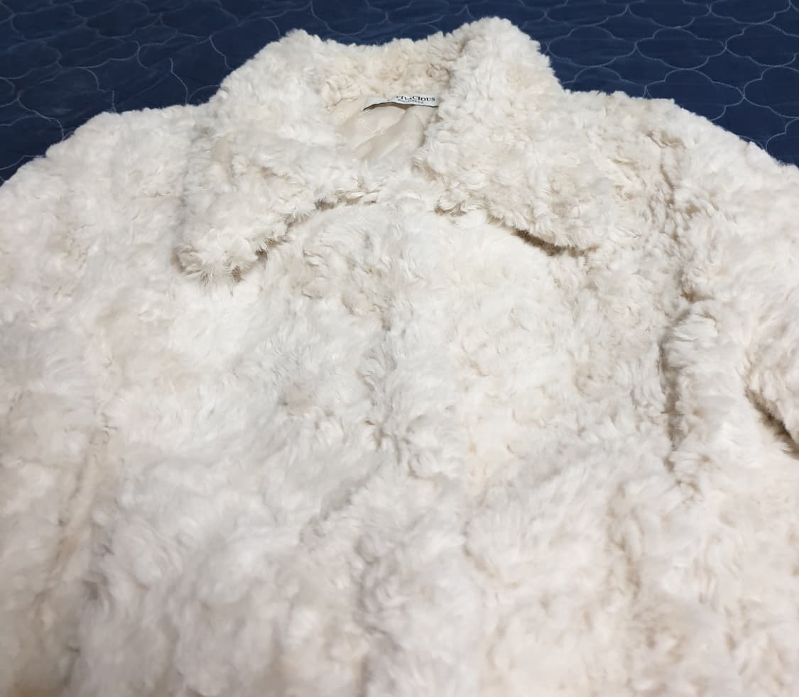 비바셔스 크롭 카라 테디 퍼 자켓 아이보리 (M) 상품이미지2