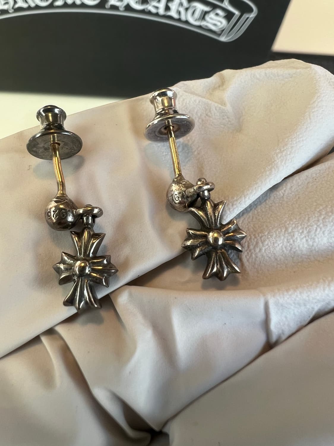 크롬하츠 타이니 e ch  드롭 이어링 2P 상품이미지3