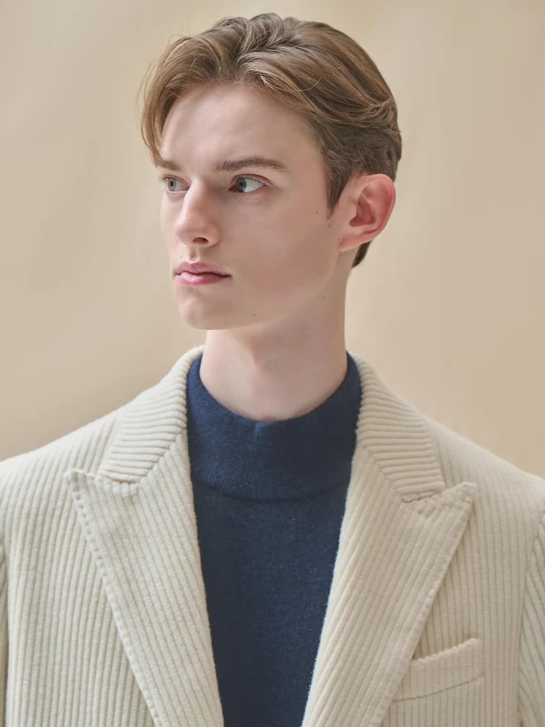 란스미어 울캐시 피크드라펠 코듀로이 코트 상품이미지3