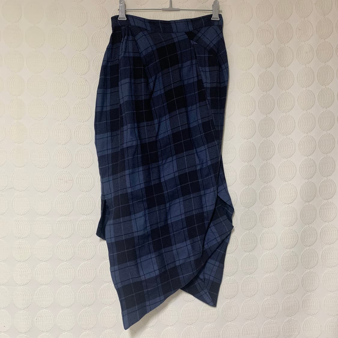 viviennewestwood 체크 울 비대칭 스커트 상품이미지4