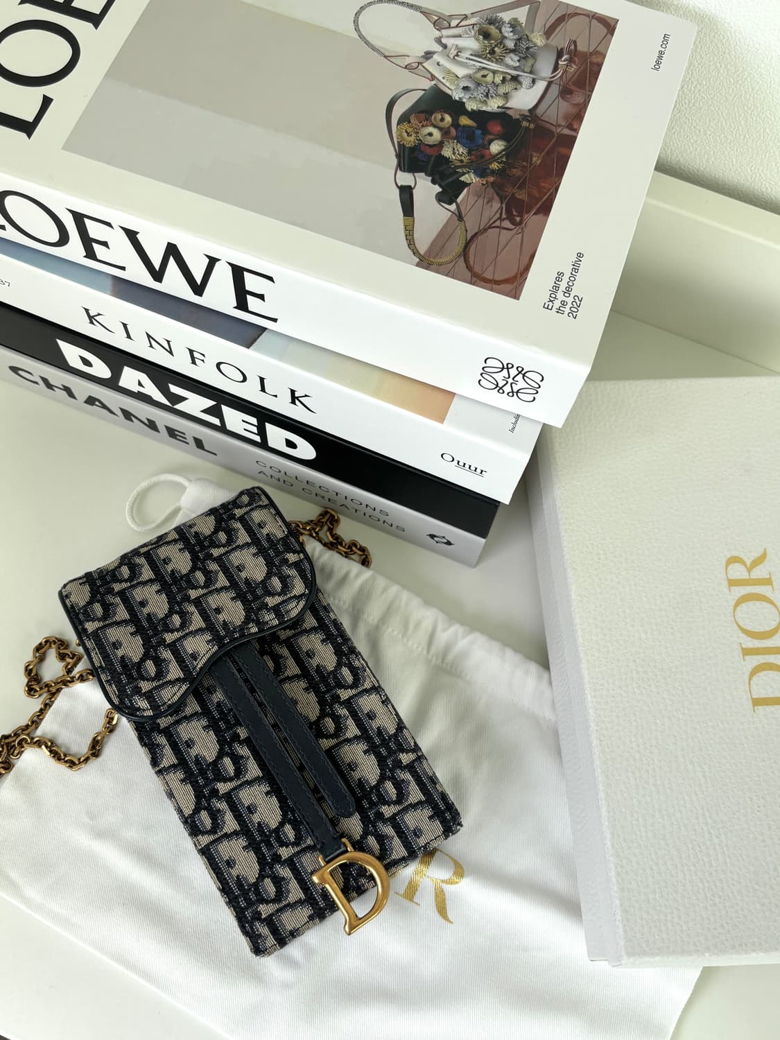 디올 오블리크 버티컬 새들 파우치 상품이미지2