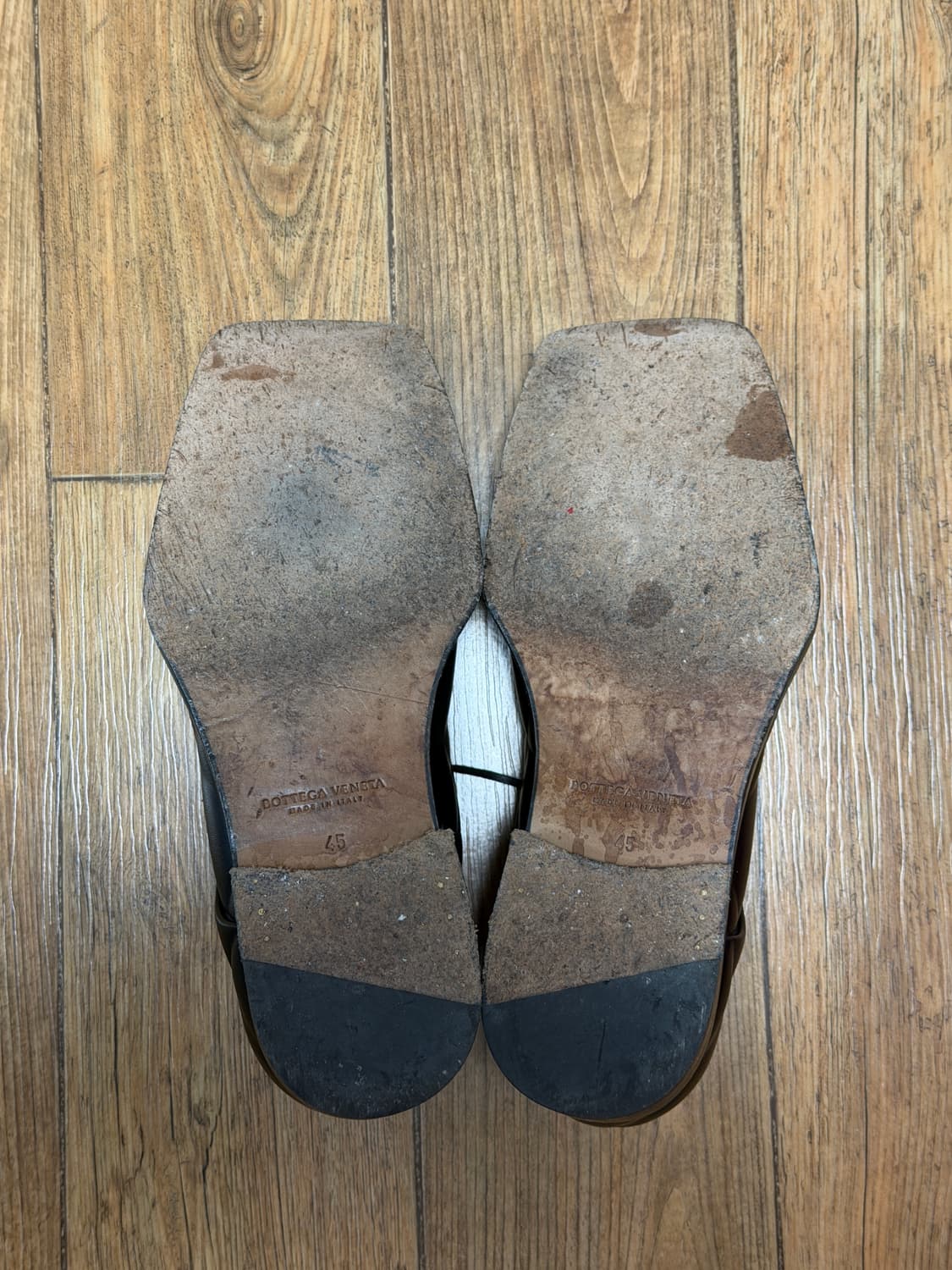 [300] 보테가 베네타 퀼팅 레더 스퀘어토 더비 슈즈 블랙 상품이미지7