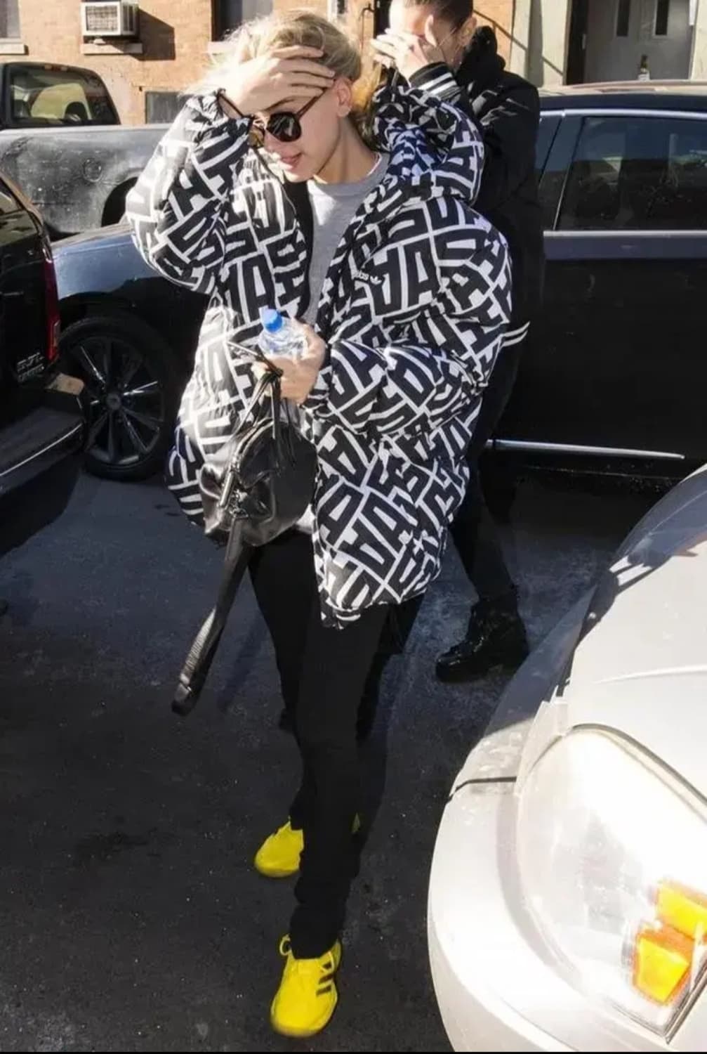 아디다스 AOP 레터링 패딩 사이즈 100 상품이미지1